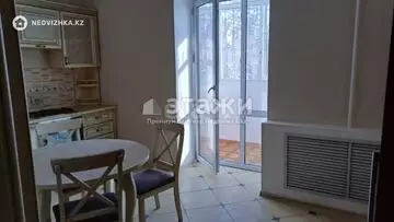 1-комнатная квартира, этаж 1 из 12, 48 м²