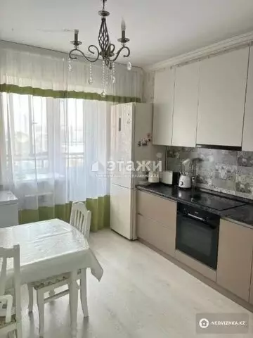 70 м², 2-комнатная квартира, этаж 4 из 10, 70 м², изображение - 3