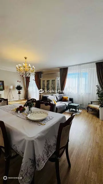 3-комнатная квартира, этаж 8 из 10, 140 м²