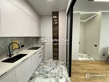 3-комнатная квартира, этаж 2 из 9, 82 м²