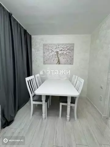 2-комнатная квартира, этаж 3 из 4, 50 м²