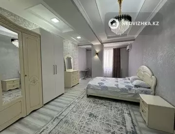 3-комнатная квартира, этаж 5 из 10, 133 м², посуточно