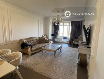 4-комнатная квартира, этаж 6 из 7, 130 м²