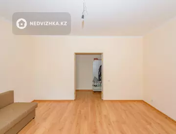 2-комнатная квартира, этаж 5 из 9, 64 м²