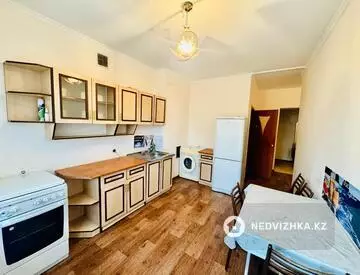 2-комнатная квартира, этаж 2 из 10, 65 м²