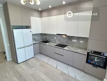 3-комнатная квартира, этаж 6 из 8, 100 м²