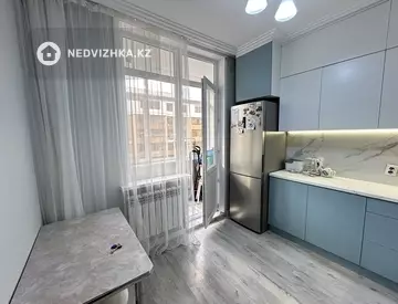 2-комнатная квартира, этаж 8 из 9, 45 м²