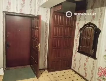 3-комнатная квартира, этаж 2 из 9, 70 м²