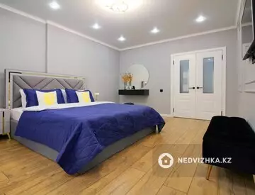 1-комнатная квартира, этаж 2 из 18, 60 м², посуточно