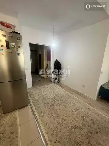 1-комнатная квартира, этаж 8 из 24, 42 м²