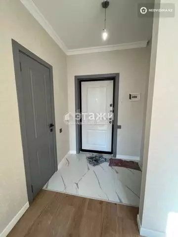 1-комнатная квартира, этаж 4 из 9, 32 м²