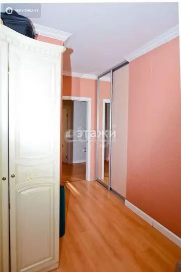 3-комнатная квартира, этаж 6 из 10, 87 м²