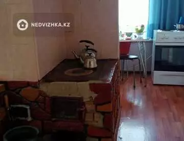 2-комнатный дом, 6 соток, 60 м²