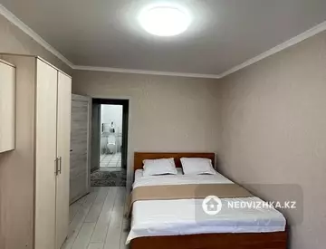 2-комнатная квартира, этаж 3 из 16, 54 м², посуточно