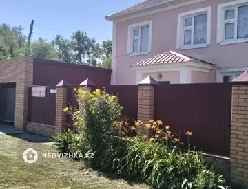 4-комнатный дом, 3.8 соток, 150 м²