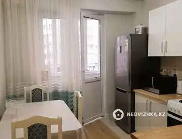 2-комнатная квартира, этаж 2 из 13, 67 м²