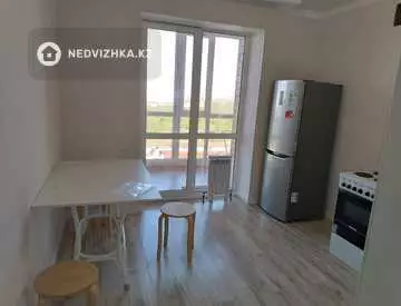 1-комнатная квартира, этаж 3 из 9, 40 м², на длительный срок