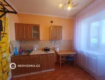 1-комнатная квартира, этаж 11 из 10, 32 м²