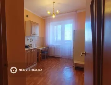 1-комнатная квартира, этаж 11 из 10, 32 м²