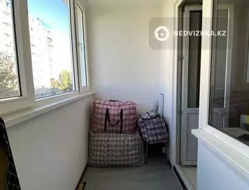 2-комнатная квартира, этаж 4 из 10, 65 м²