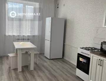 44 м², 1-комнатная квартира, этаж 1 из 6, 44 м², посуточно, изображение - 5