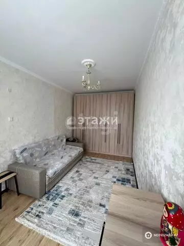 2-комнатная квартира, этаж 4 из 5, 52 м²