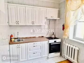 3-комнатная квартира, этаж 4 из 5, 68 м², на длительный срок