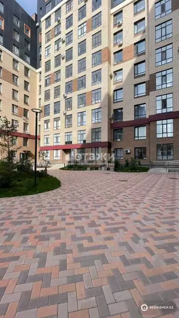 4-комнатная квартира, этаж 4 из 12, 120 м²