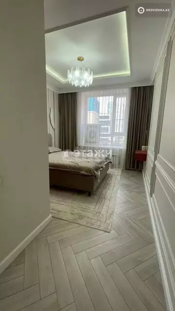 4-комнатная квартира, этаж 4 из 12, 120 м²