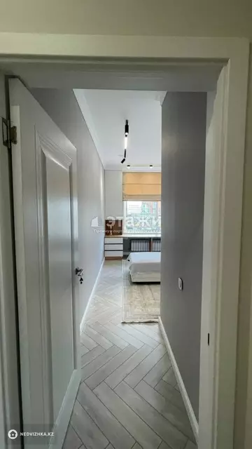 4-комнатная квартира, этаж 4 из 12, 120 м²