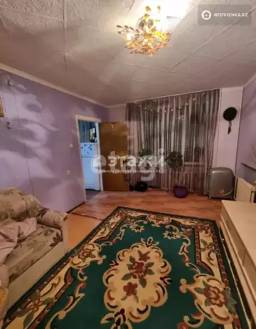 2-комнатная квартира, этаж 4 из 6, 30 м²