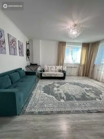 3-комнатная квартира, этаж 1 из 18, 96 м²