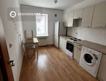 1-комнатная квартира, этаж 4 из 9, 36 м²