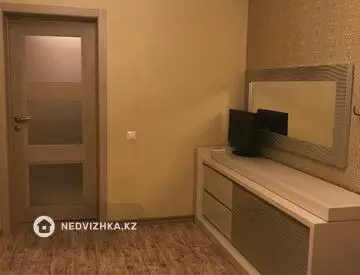 2-комнатная квартира, этаж 11 из 18, 65 м²