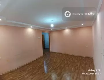 2-комнатная квартира, этаж 2 из 5, 52 м²