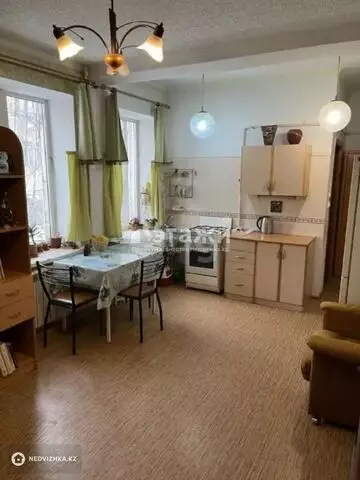 2-комнатная квартира, этаж 1 из 2, 46 м²