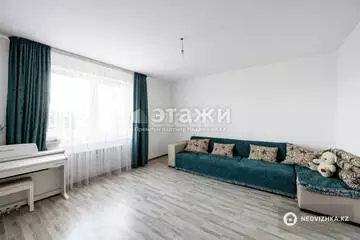 3-комнатная квартира, этаж 4 из 7, 93 м²