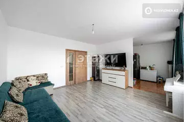 3-комнатная квартира, этаж 4 из 7, 93 м²