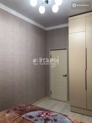 2-комнатная квартира, этаж 4 из 19, 55 м²