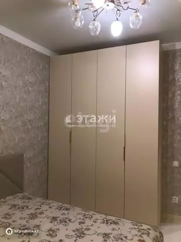 2-комнатная квартира, этаж 4 из 19, 55 м²