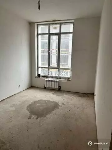 4-комнатная квартира, этаж 4 из 8, 115 м²