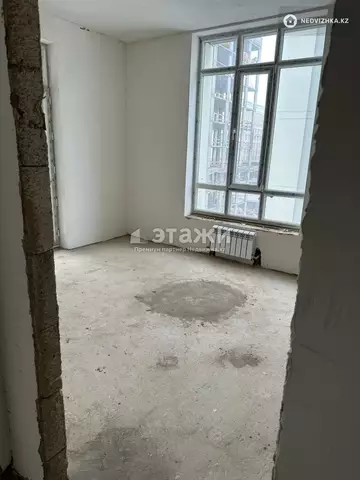 4-комнатная квартира, этаж 4 из 8, 115 м²