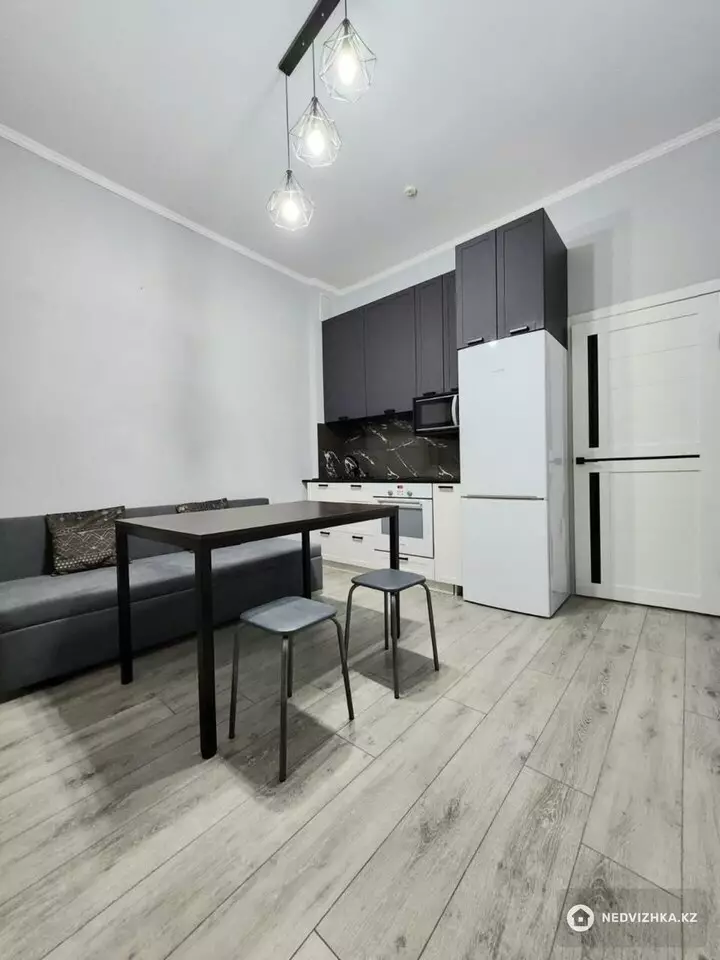 45 м², 1-комнатная квартира, этаж 2 из 12, 45 м², изображение - 1