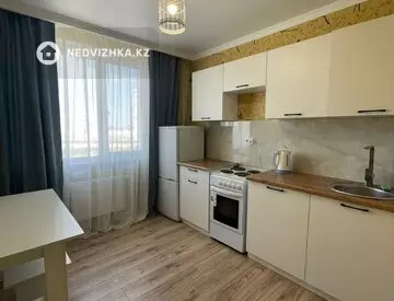 1-комнатная квартира, этаж 13 из 16, 33 м²