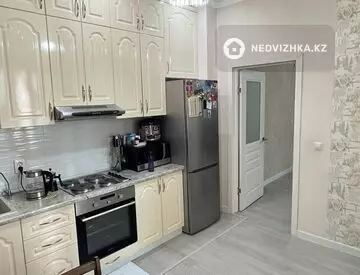 1-комнатная квартира, этаж 4 из 18, 75 м²