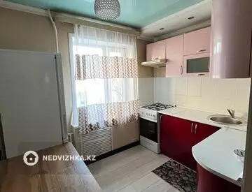 2-комнатная квартира, этаж 3 из 5, 42 м²