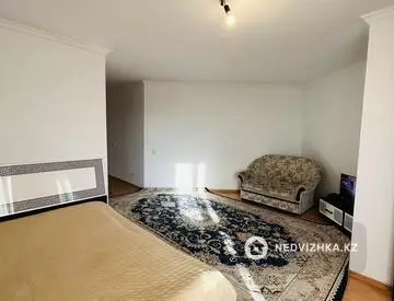 1-комнатная квартира, этаж 12 из 16, 42 м²