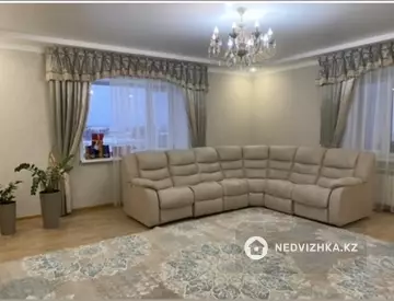 4-комнатная квартира, этаж 5 из 5, 135 м²