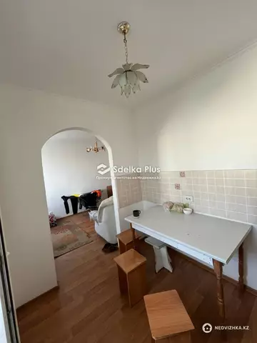 3-комнатная квартира, этаж 9 из 10, 62 м²