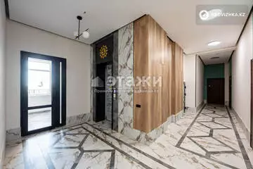 2-комнатная квартира, этаж 4 из 10, 37 м²